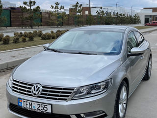 Volkswagen Passat CC foto 2