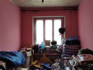 Se vinde Casa cu 2 nivele,reparatie euro,185mp si suprafata de 9 arii. foto 5