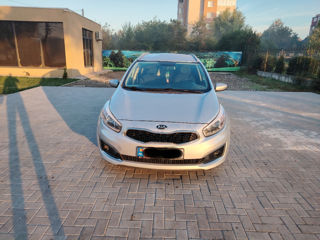 KIA Ceed foto 1