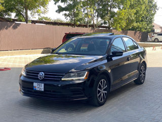 Volkswagen Jetta foto 1