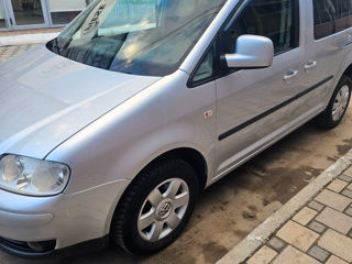 Volkswagen Caddy foto 1
