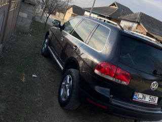 Volkswagen Touareg foto 5