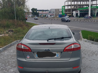 Ford Mondeo foto 7