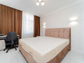 Apartament cu 2 camere, 70 m², Centru, Chișinău