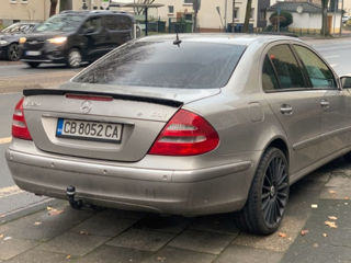 Mercedes E Class foto 3