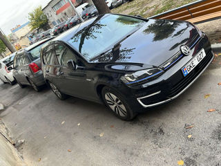 Volkswagen Golf foto 1