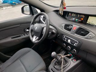 Renault Grand Scenic foto 3