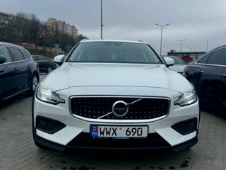 Volvo V60 Cross Country foto 2