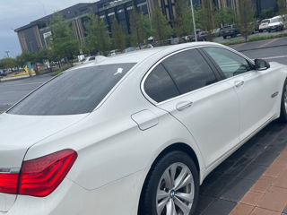 BMW 7 Series foto 4