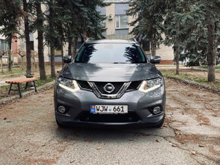 Nissan X-Trail foto 2