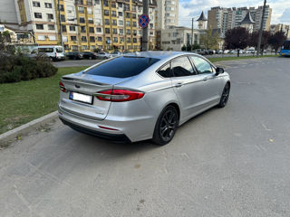 Ford Fusion foto 4