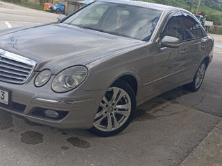 Mercedes E-Class foto 10