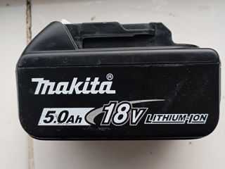 Makita 5 A.