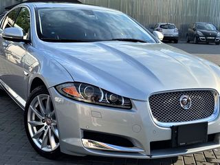 Jaguar Xf foto 1