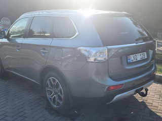 Mitsubishi Outlander foto 7