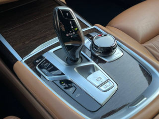 BMW 7 Series foto 16