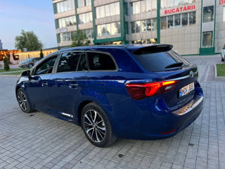 Toyota Avensis foto 10