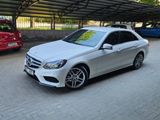 Mercedes E-Class foto 1