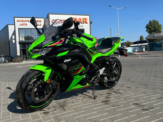 Kawasaki Ninja 650 foto 1