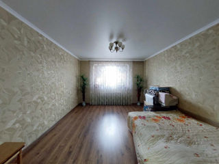 Apartament cu 3 camere, 83 m², Râșcani, Chișinău foto 2