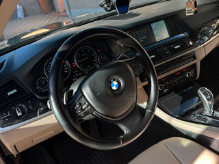 BMW 5 Series foto 8