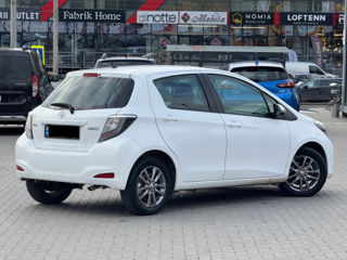 Toyota Yaris foto 4