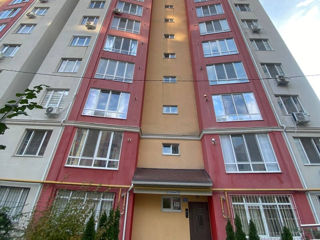 Apartament cu 3 camere, 90 m², Botanica, Chișinău foto 1