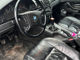 BMW 5 Series foto 5