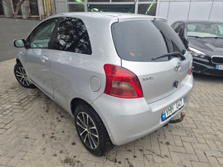 Toyota Yaris foto 4