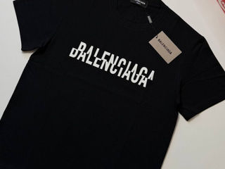 Tricou Balenciaga Mărimi: S, M, L foto 1