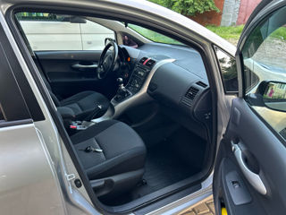 Toyota Auris foto 8