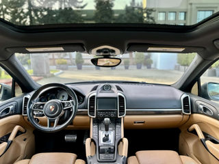 Porsche Cayenne foto 9