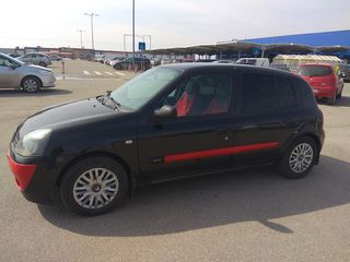 Renault Clio foto 1