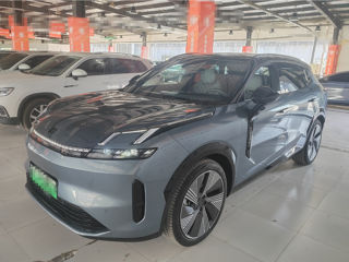 Lynk & Co 08, 2025 г.