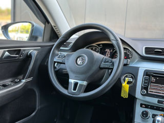 Volkswagen Passat foto 7