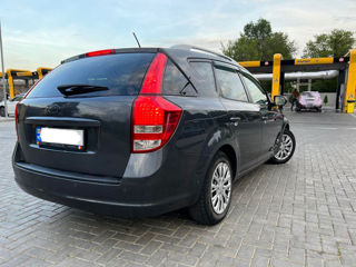 KIA Ceed foto 2