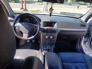 Opel Astra foto 7