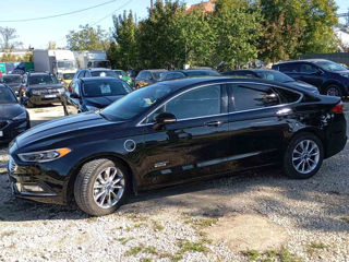 Ford Fusion foto 2