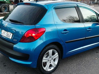 Peugeot 207 foto 5