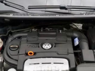 Volkswagen Touran foto 4