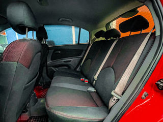 KIA Rio foto 14