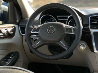 Mercedes M-Class foto 8