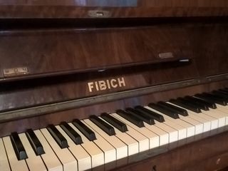 Пианино  fibiсh, инструмент немецкий в хорошем состоянии. 1700 евро.