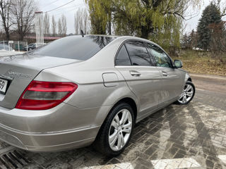 Mercedes C-Class foto 8