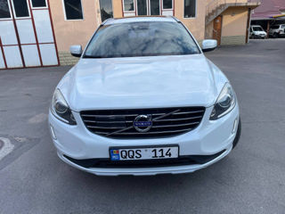 Volvo XC60 foto 2