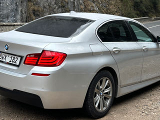 BMW 5 Series foto 6