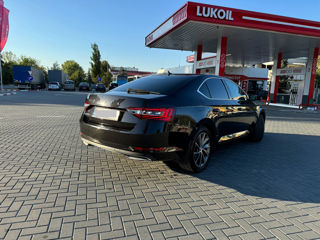 Skoda Superb foto 3