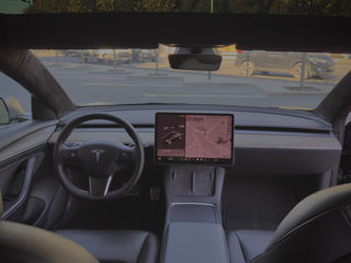 Tesla Model 3 foto 8