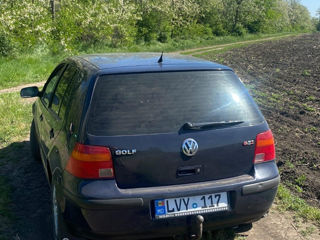 Volkswagen Golf фото 1