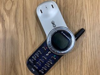 Motorola V70 foto 1